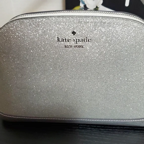 kate spade New York - Picture 2 of 8